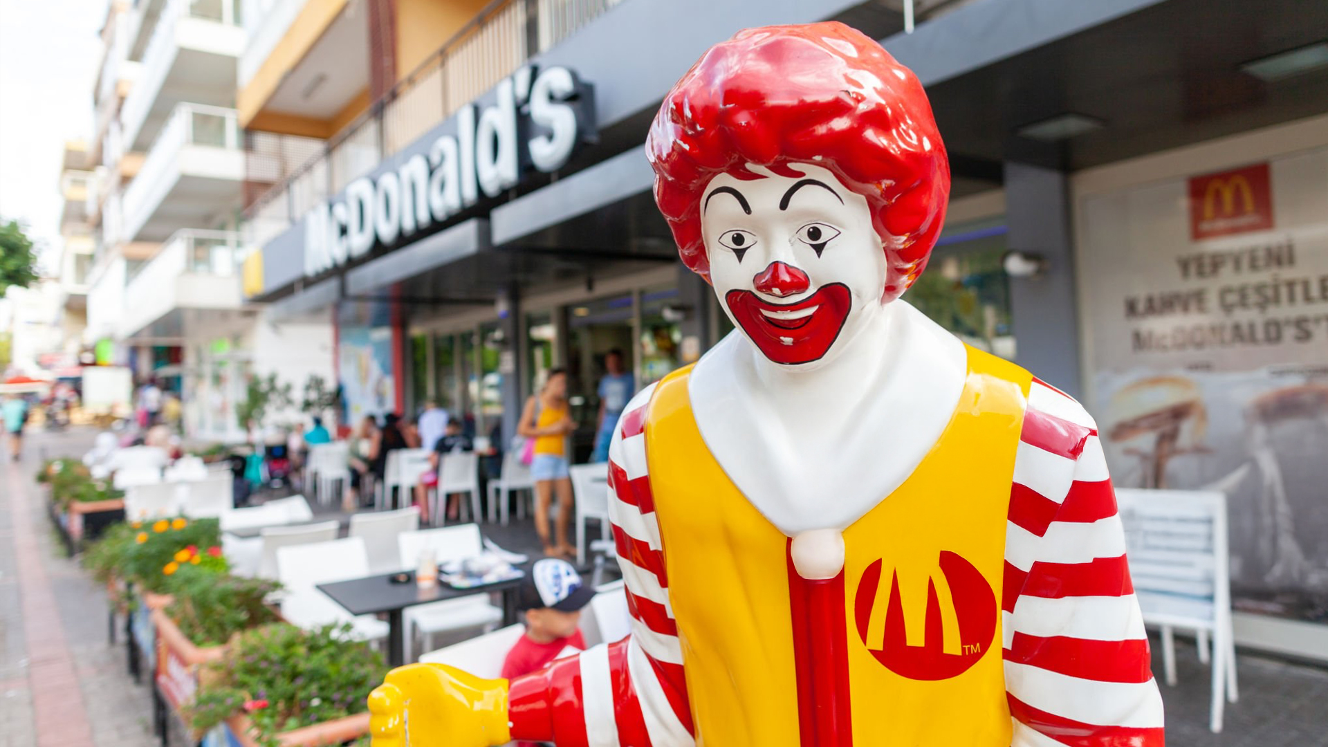 Un simbolo che evoca ricordi e sensazioni, un esempio di branding che parla al cuore dei consumatori. L'Emozione di un'Icona