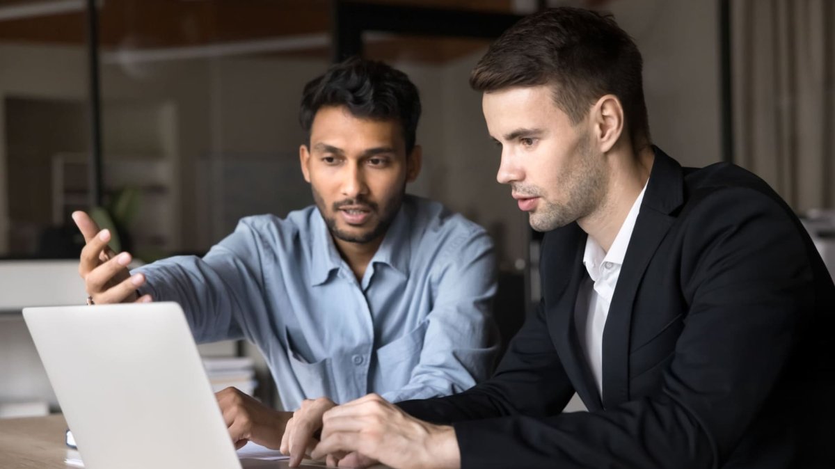 Sito Web: Investimento nel Futuro? Collaborazione per il Successo